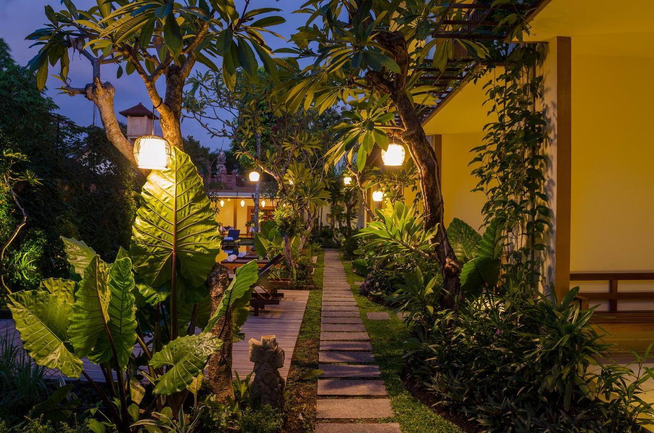 Sapodilla Ubud Hotel Exterior photo