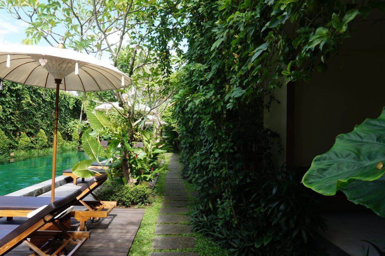 Sapodilla Ubud Hotel Exterior photo